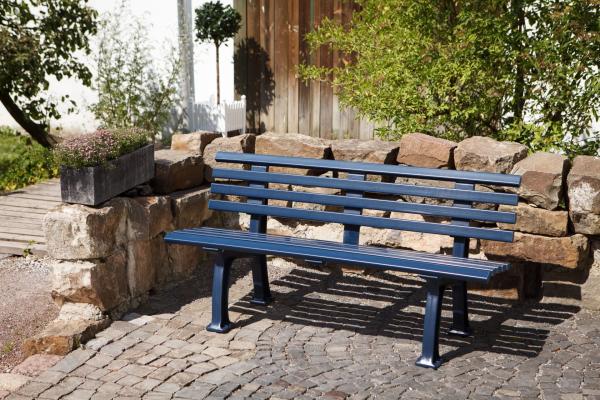 Bank 3 Sitzer aus Kunststoff, blau, 150 cm breit, stabile Gartenbank, Parkbank